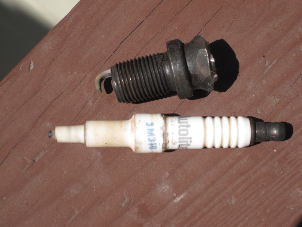 insulated spark plug